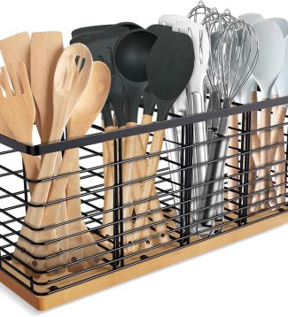 Suli Extra Large Kitchen Utensil Holder with 4 Compartments，Matte Black Metal holder with Wooden Base for Kitchen Countertop，Farmhouse Cooking Utensil Storage, Rustic Cooking Utensil